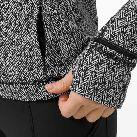 Lululemon Runderful Long Sleeve Scattered Herringbone Black White - Picture 5 of 12